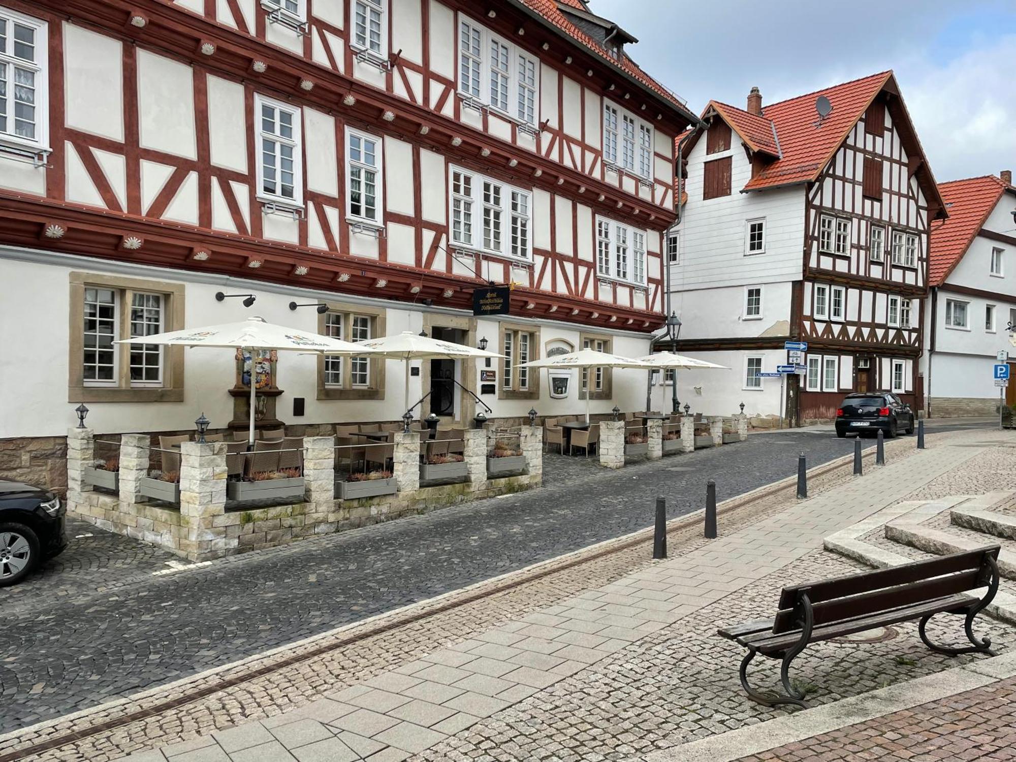 Wolfhagen Altes Rathaus Hotel-Restaurant-Cafe מראה חיצוני תמונה
