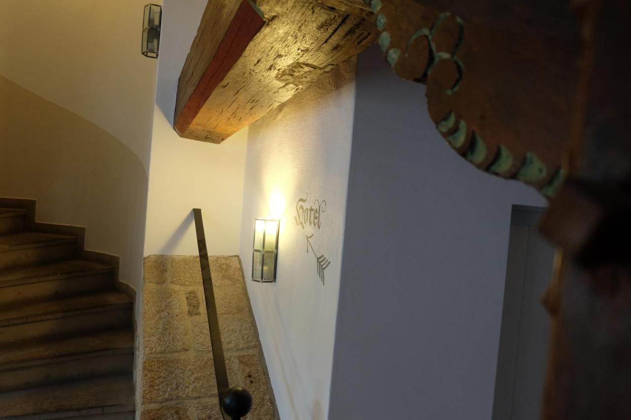 Wolfhagen Altes Rathaus Hotel-Restaurant-Cafe מראה חיצוני תמונה