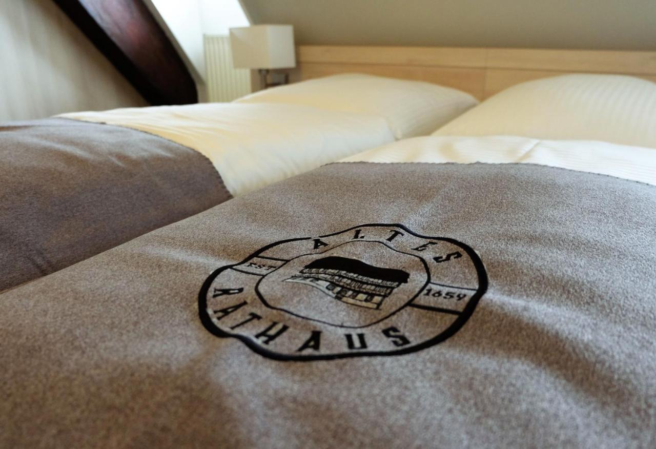 Wolfhagen Altes Rathaus Hotel-Restaurant-Cafe מראה חיצוני תמונה