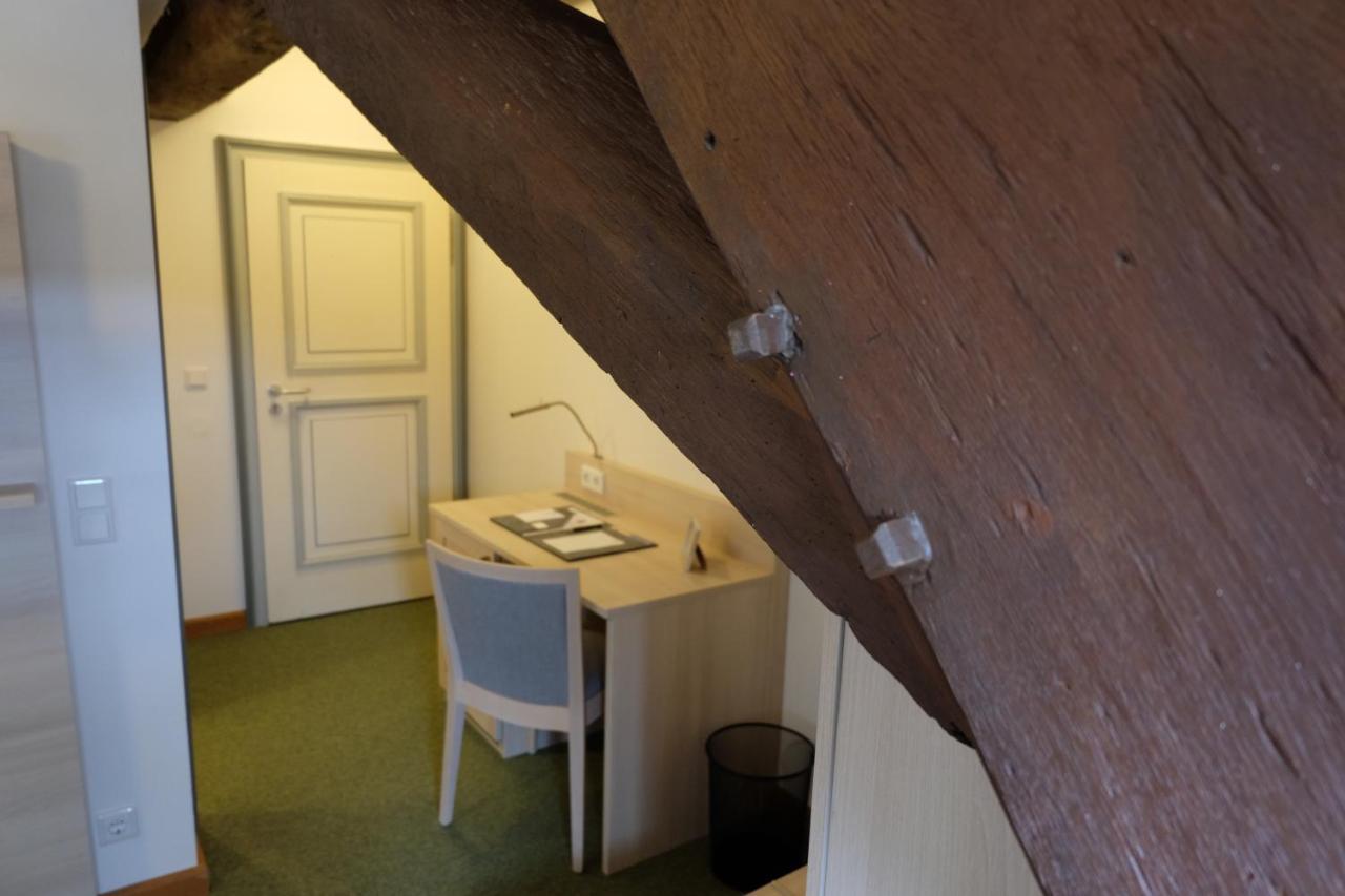 Wolfhagen Altes Rathaus Hotel-Restaurant-Cafe מראה חיצוני תמונה