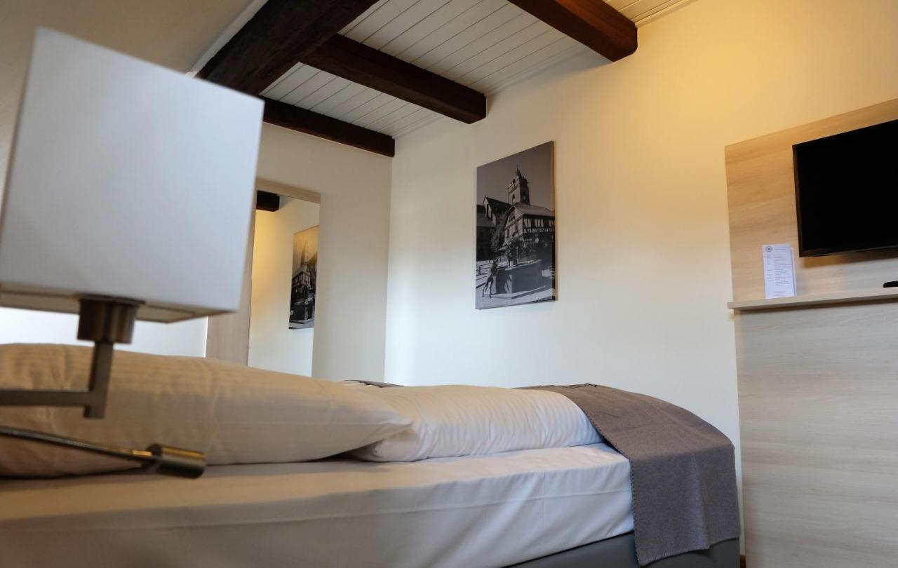 Wolfhagen Altes Rathaus Hotel-Restaurant-Cafe מראה חיצוני תמונה